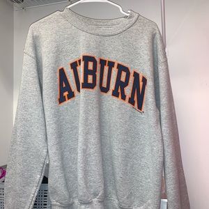 comfy auburn crewneck!
